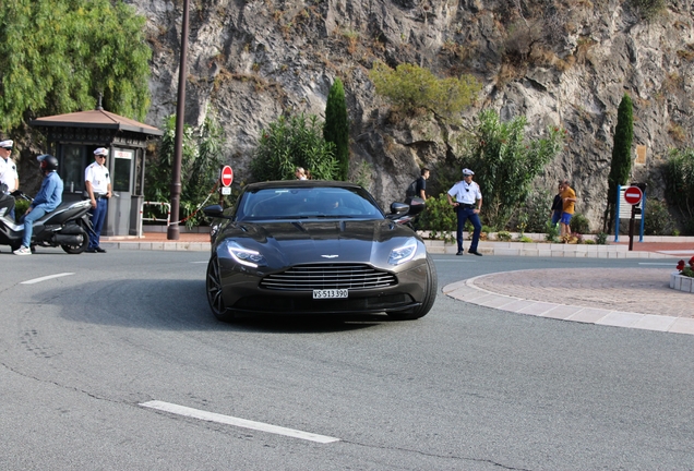 Aston Martin DB11