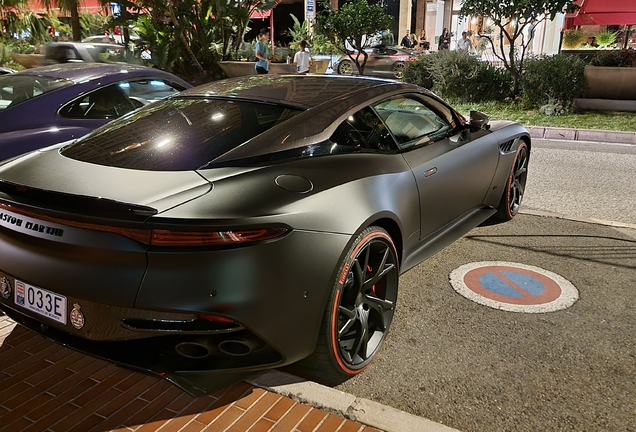 Aston Martin DBS Superleggera