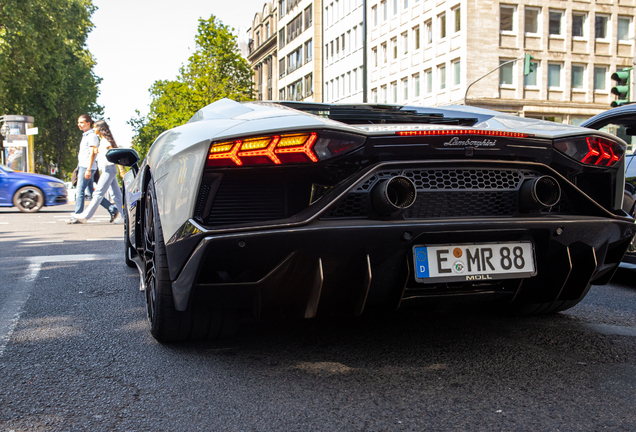 Lamborghini Aventador LP780-4 Ultimae