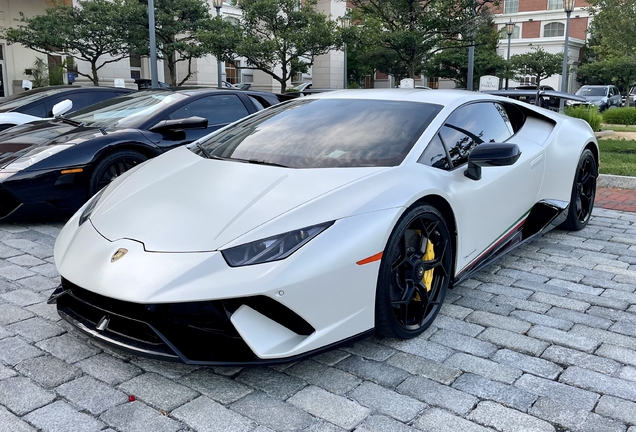 Lamborghini Huracán LP640-4 Performante