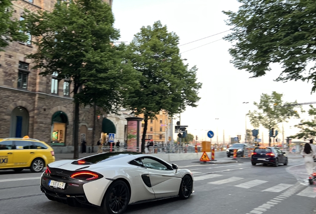 McLaren 570GT