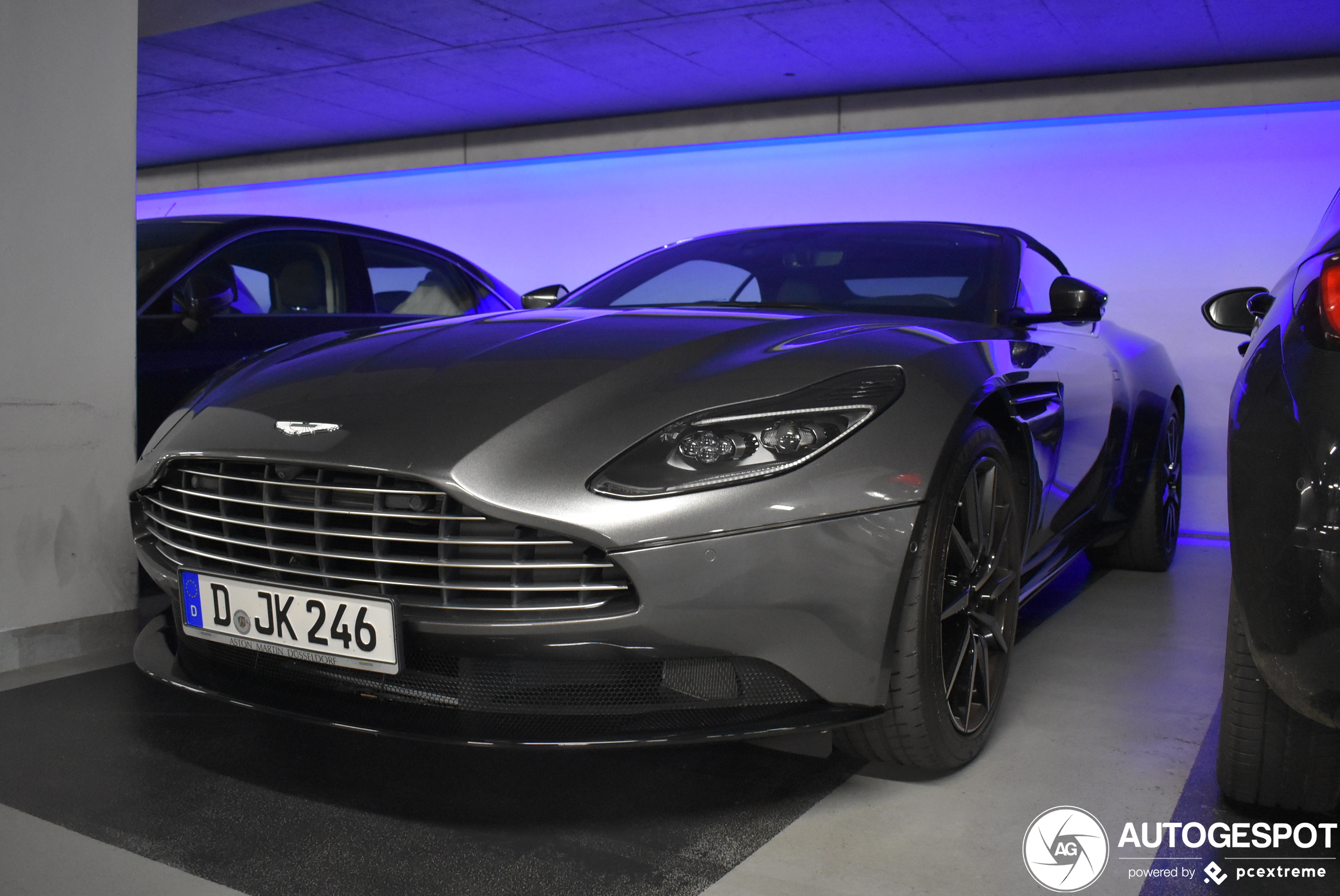 Aston Martin DB11 V8 Volante