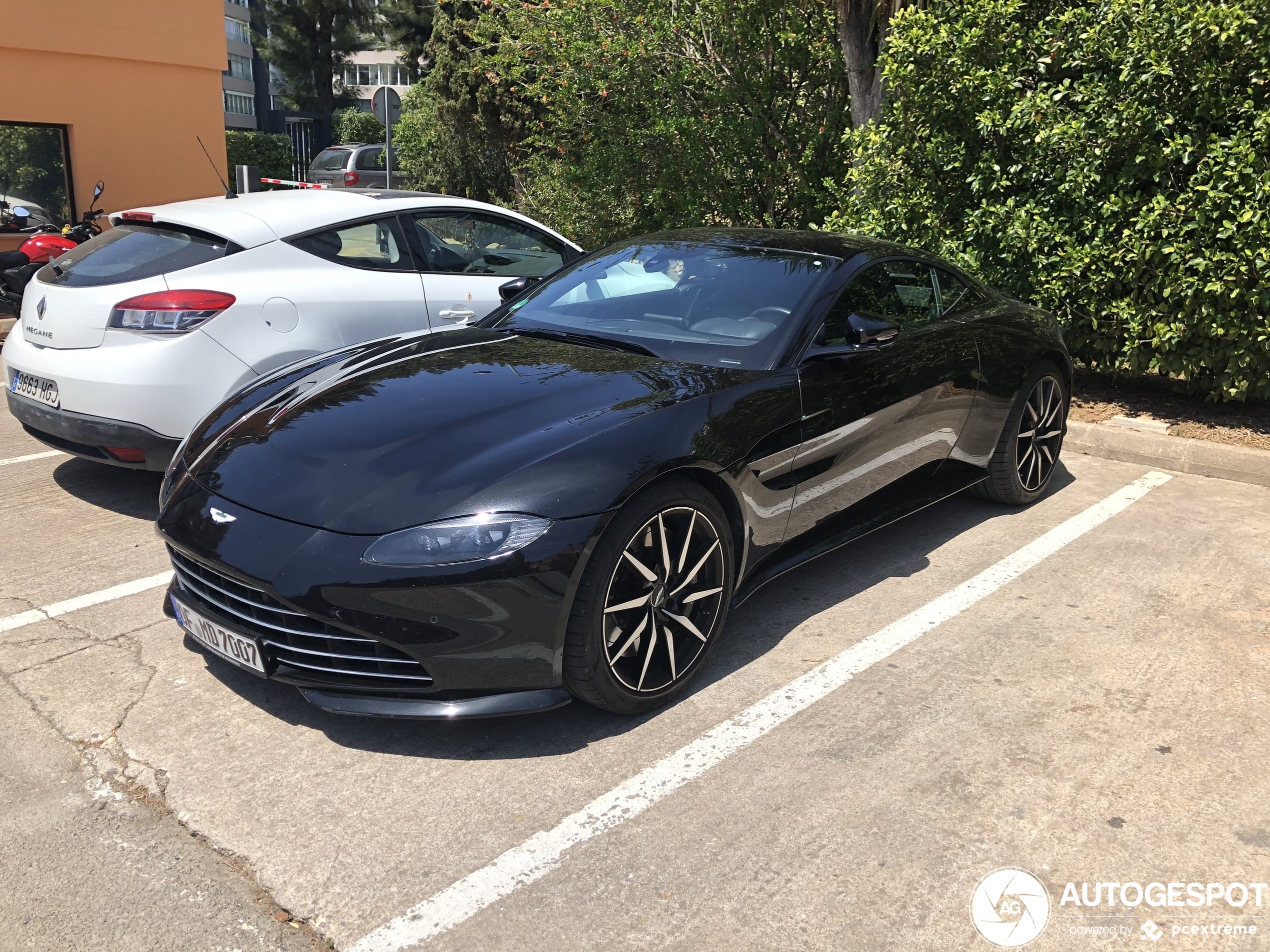 Aston Martin V8 Vantage 2018