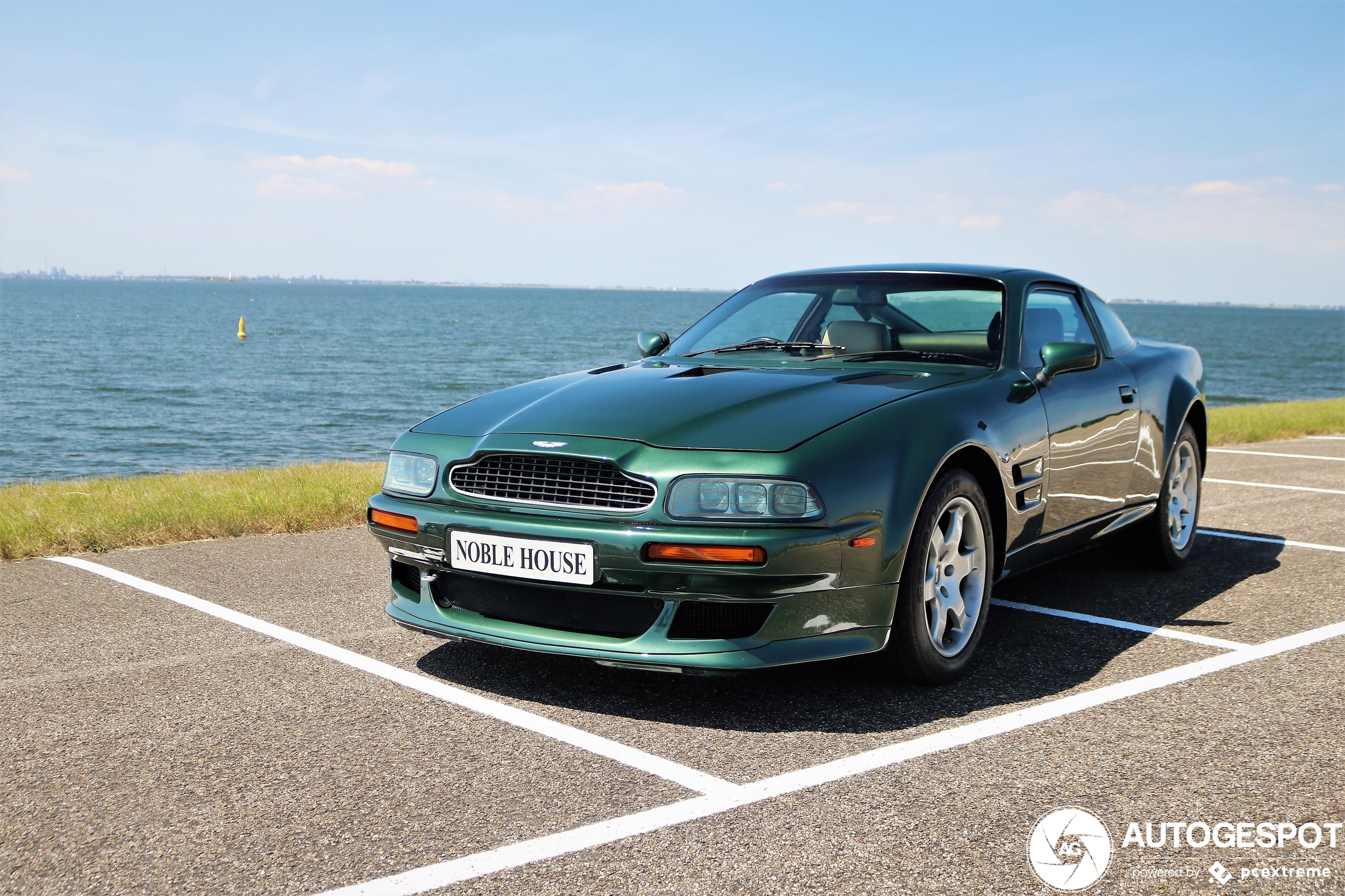 Aston Martin V8 Vantage V550/600 Prototype