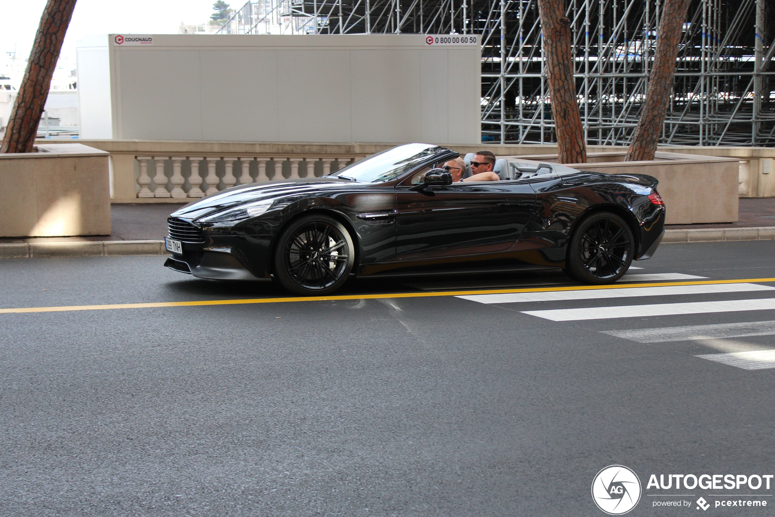 Aston Martin Vanquish Volante