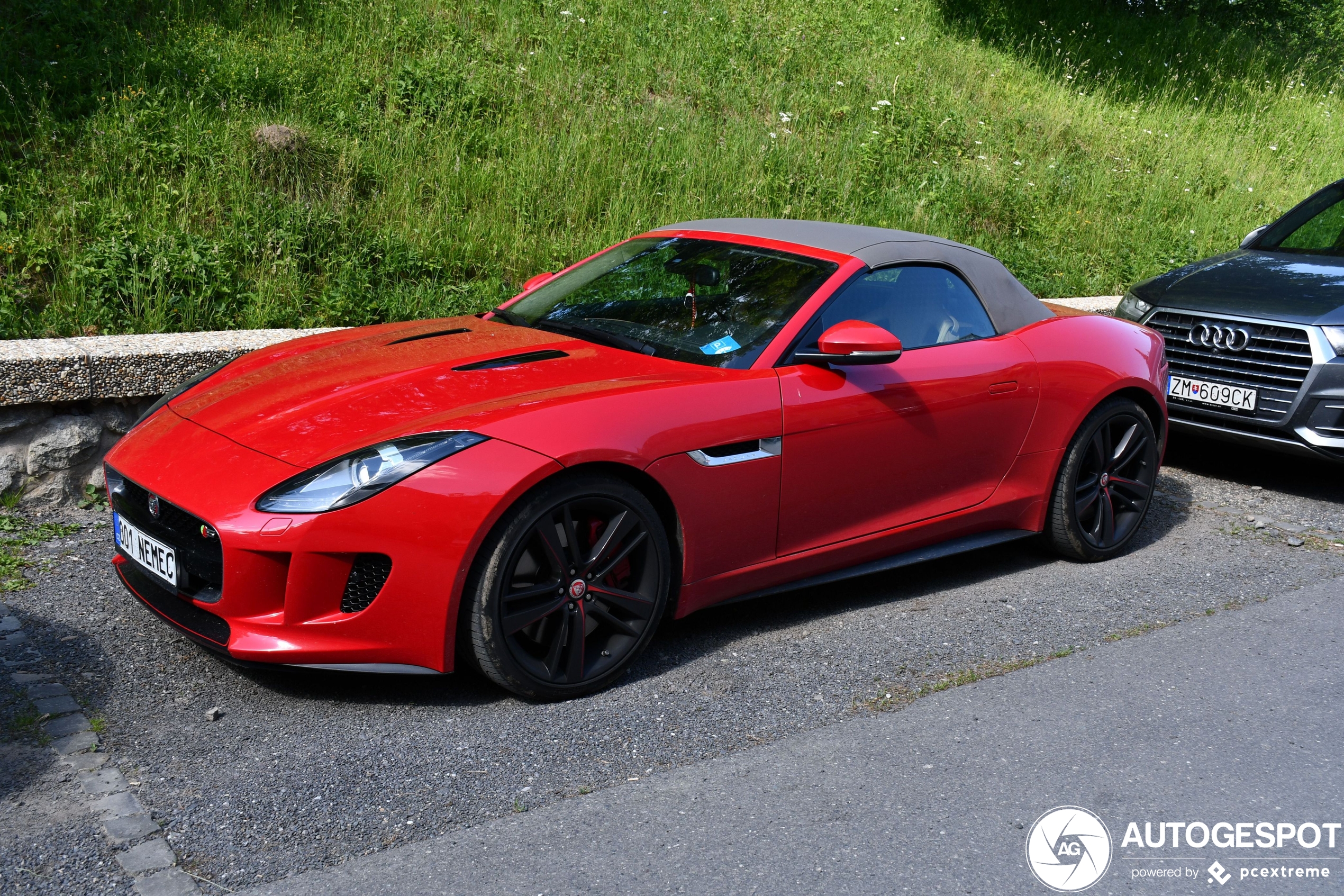 Jaguar F-TYPE S V8 Convertible