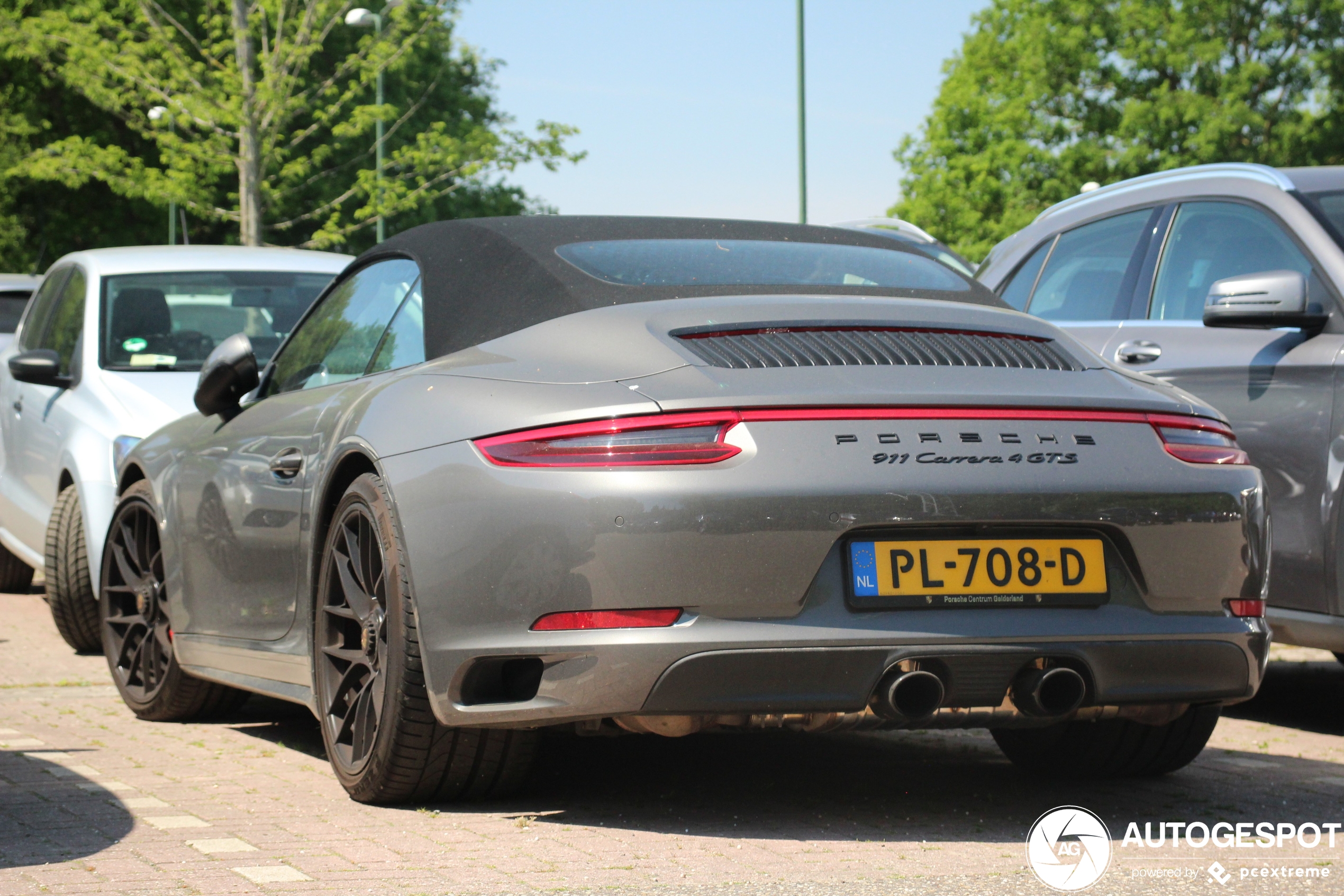 Porsche 991 Carrera 4 GTS Cabriolet MkII