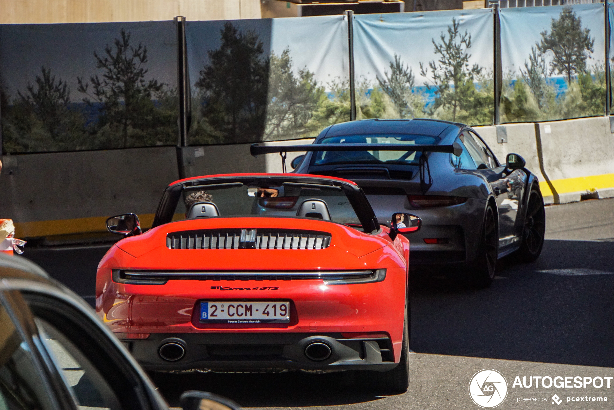 Porsche 992 Carrera 4 GTS Cabriolet