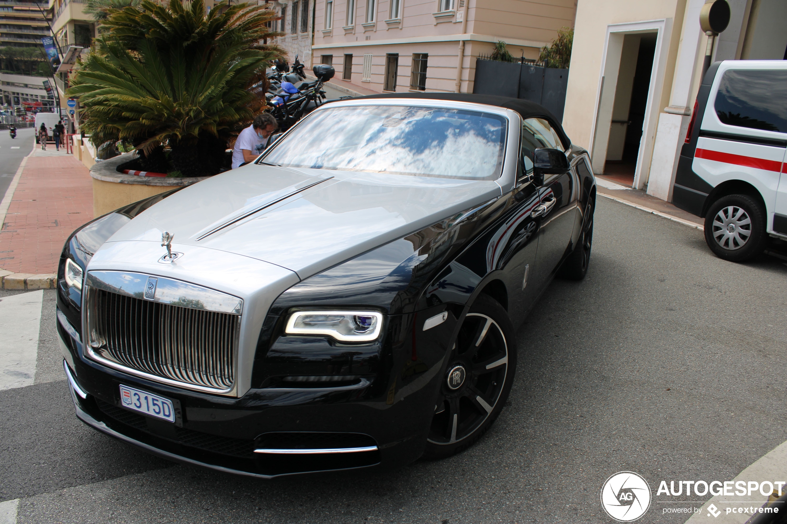 Rolls-Royce Dawn