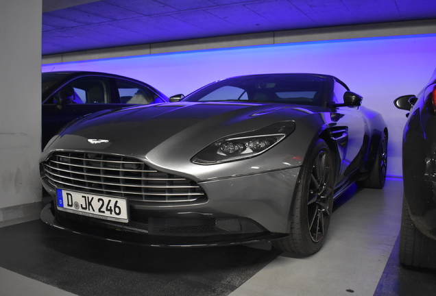 Aston Martin DB11 V8 Volante