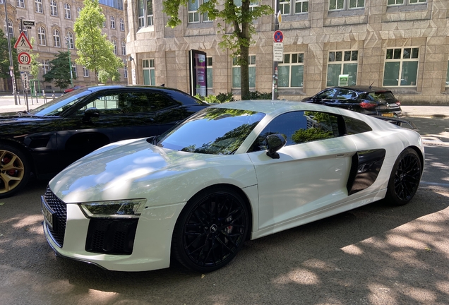 Audi R8 V10 Plus 2015