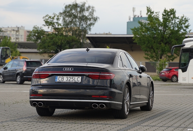 Audi S8 D5