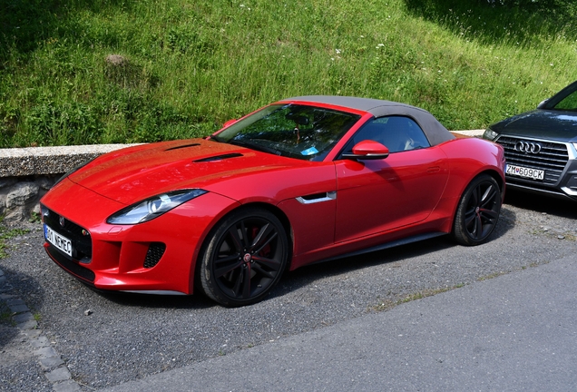 Jaguar F-TYPE S V8 Convertible