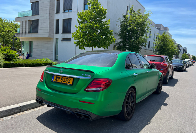 Mercedes-AMG E 63 S W213