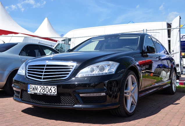 Mercedes-Benz S 63 AMG W221 2011