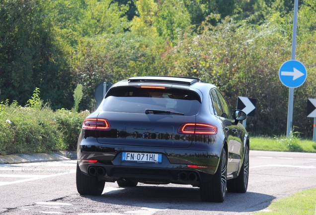 Porsche 95B Macan GTS