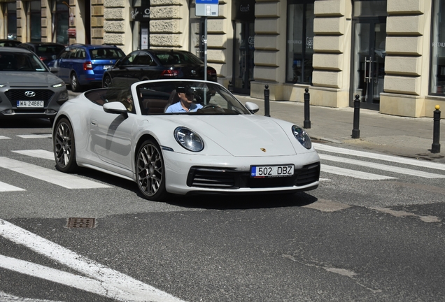 Porsche 992 Carrera 4S Cabriolet