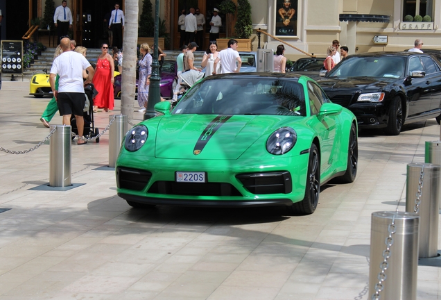 Porsche 992 Carrera GTS