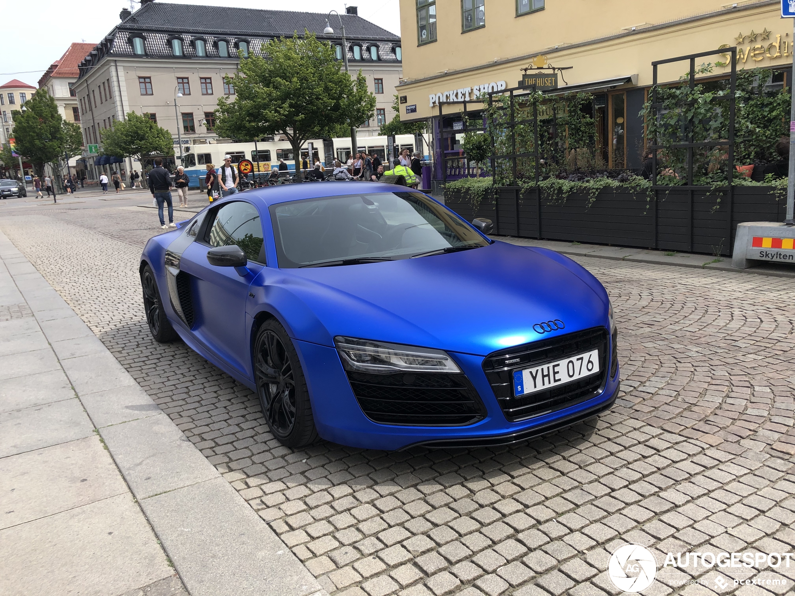 Audi R8 V10 Plus 2013