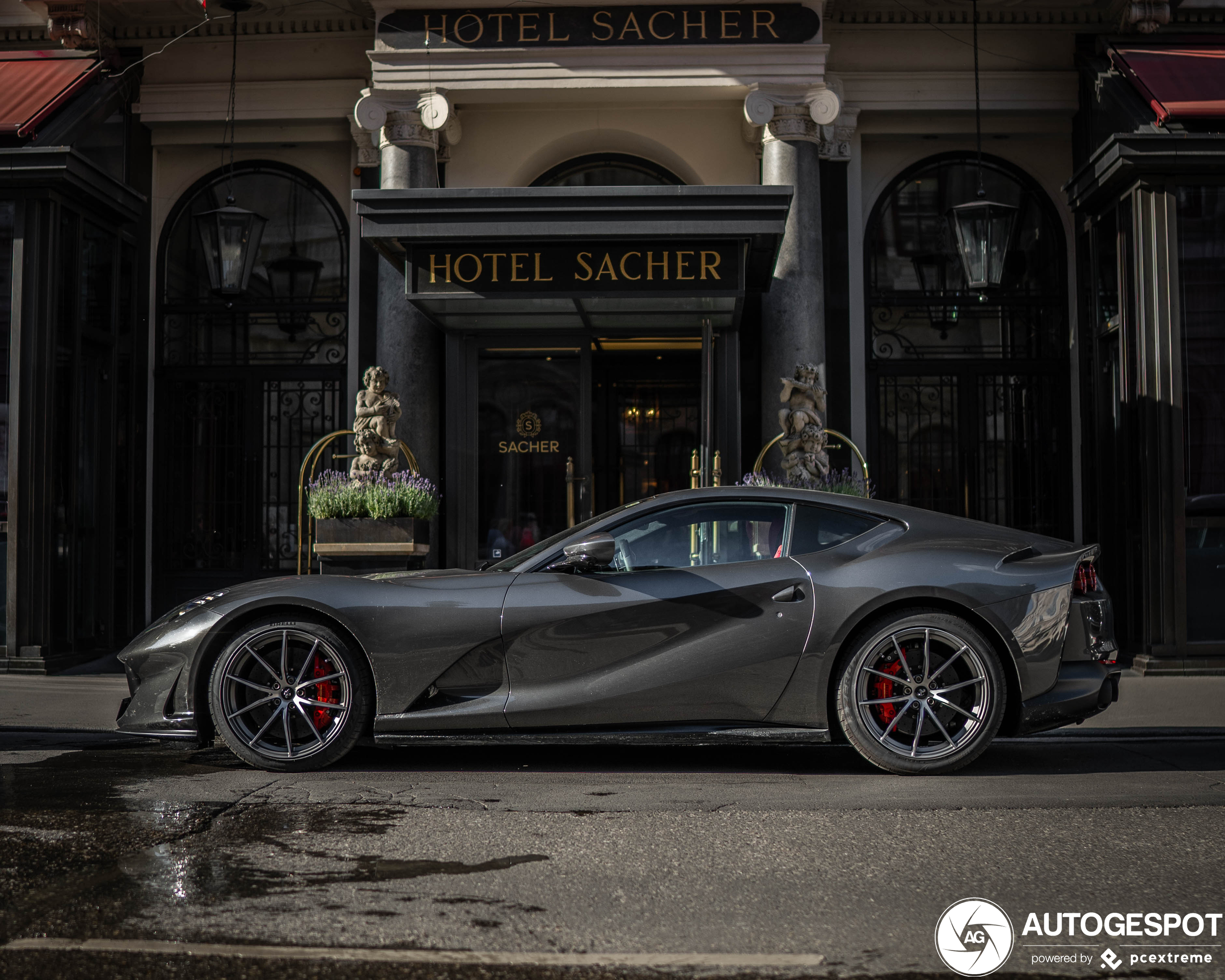 Ferrari 812 Superfast