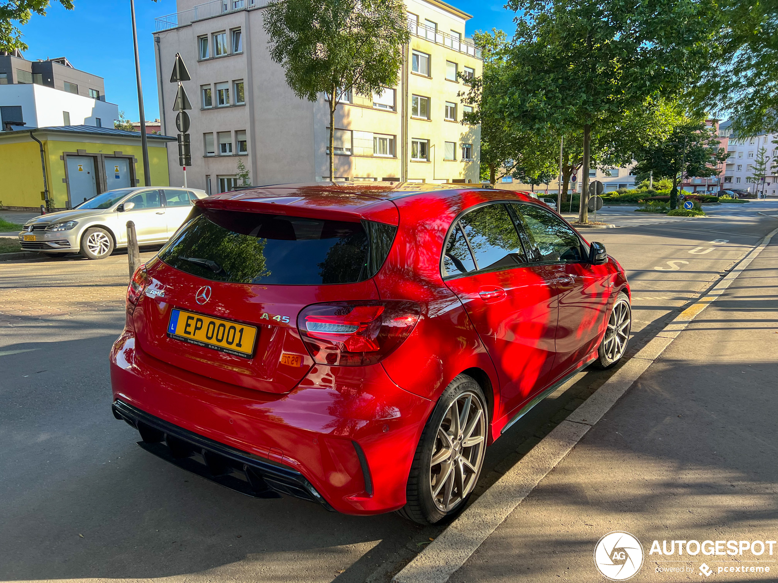 Mercedes-AMG A 45 W176 2015