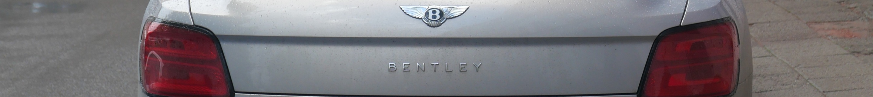 Bentley Flying Spur V8 2021