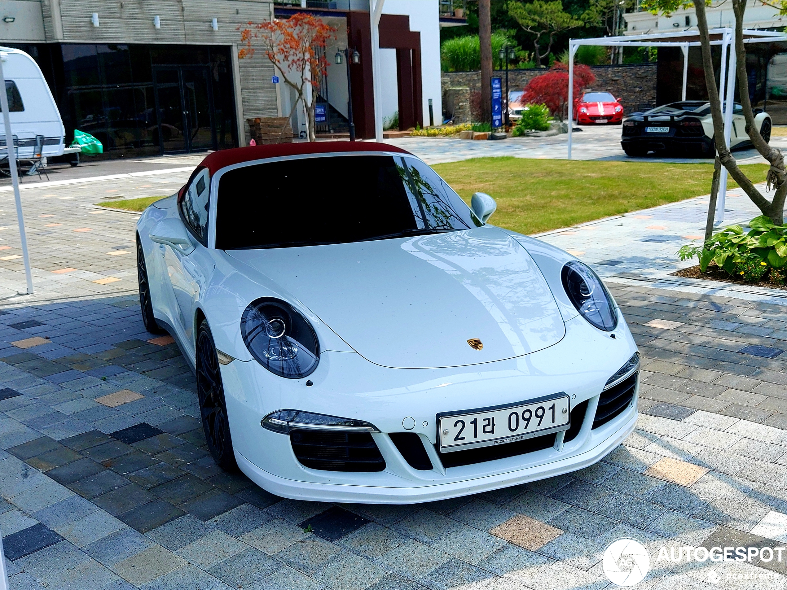 Porsche 991 Carrera 4 GTS Cabriolet MkI