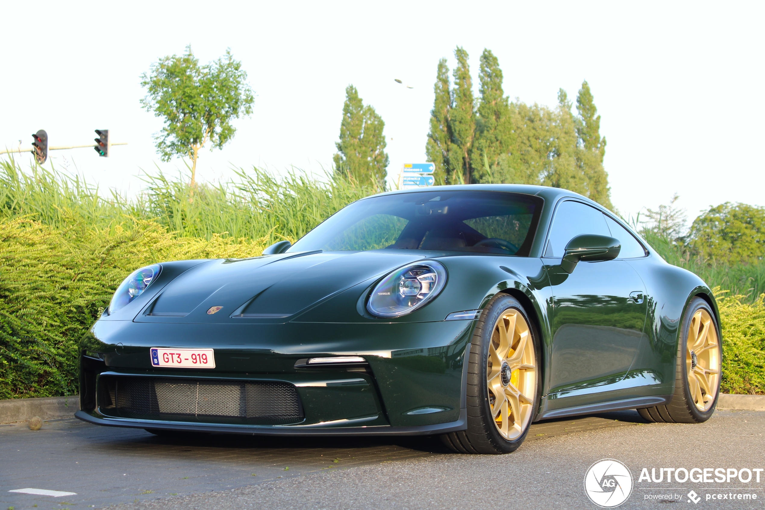 Porsche 992 GT3 Touring