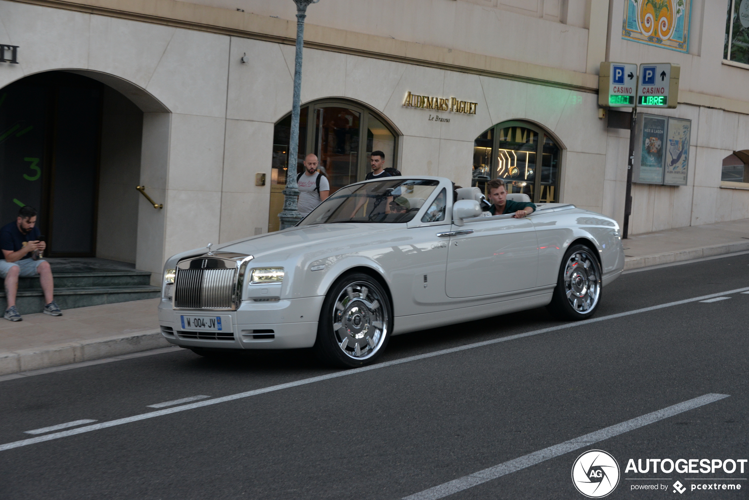 Rolls-Royce Phantom Drophead Coupé Series II - 17 June 2022