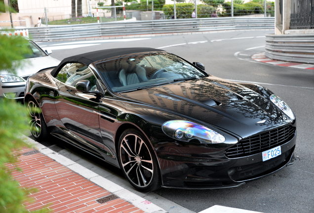 Aston Martin DBS Volante Carbon Black Edition