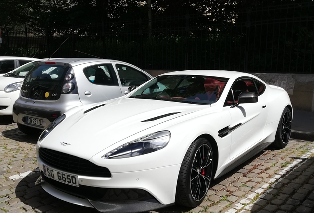 Aston Martin Vanquish 2013