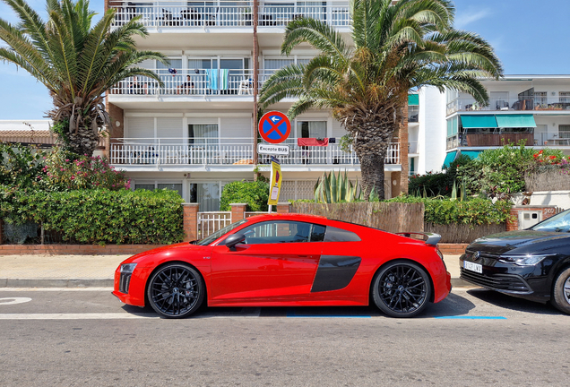 Audi R8 V10 Plus 2015
