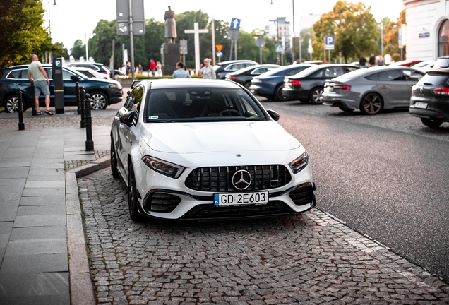 Mercedes-AMG A 45 S W177