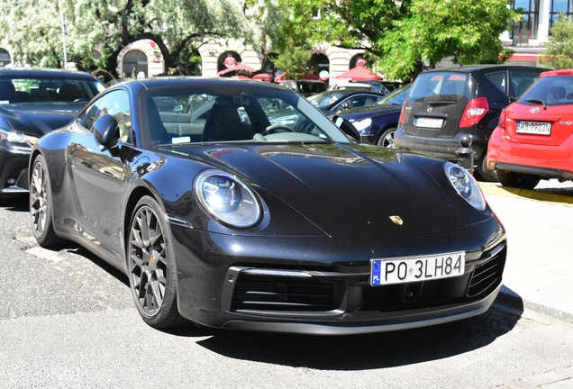 Porsche 992 Carrera 4S