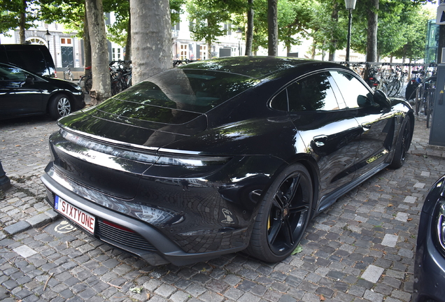 Porsche Taycan Turbo S