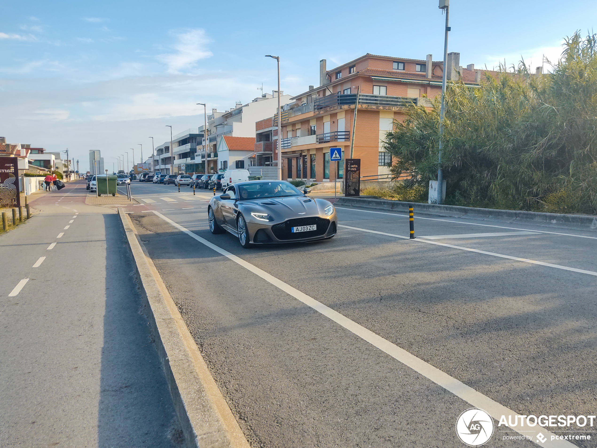 Aston Martin DBS Superleggera