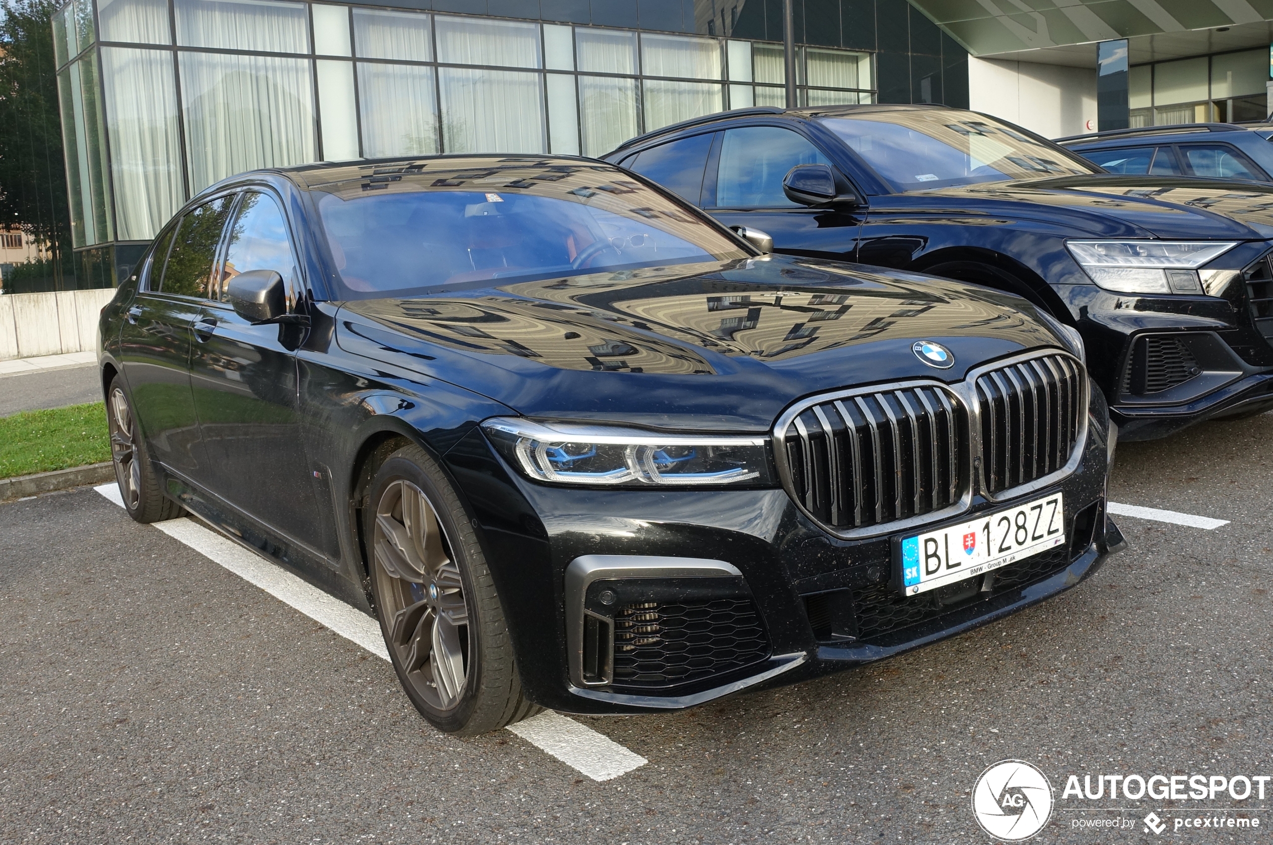 BMW M760Li xDrive 2019