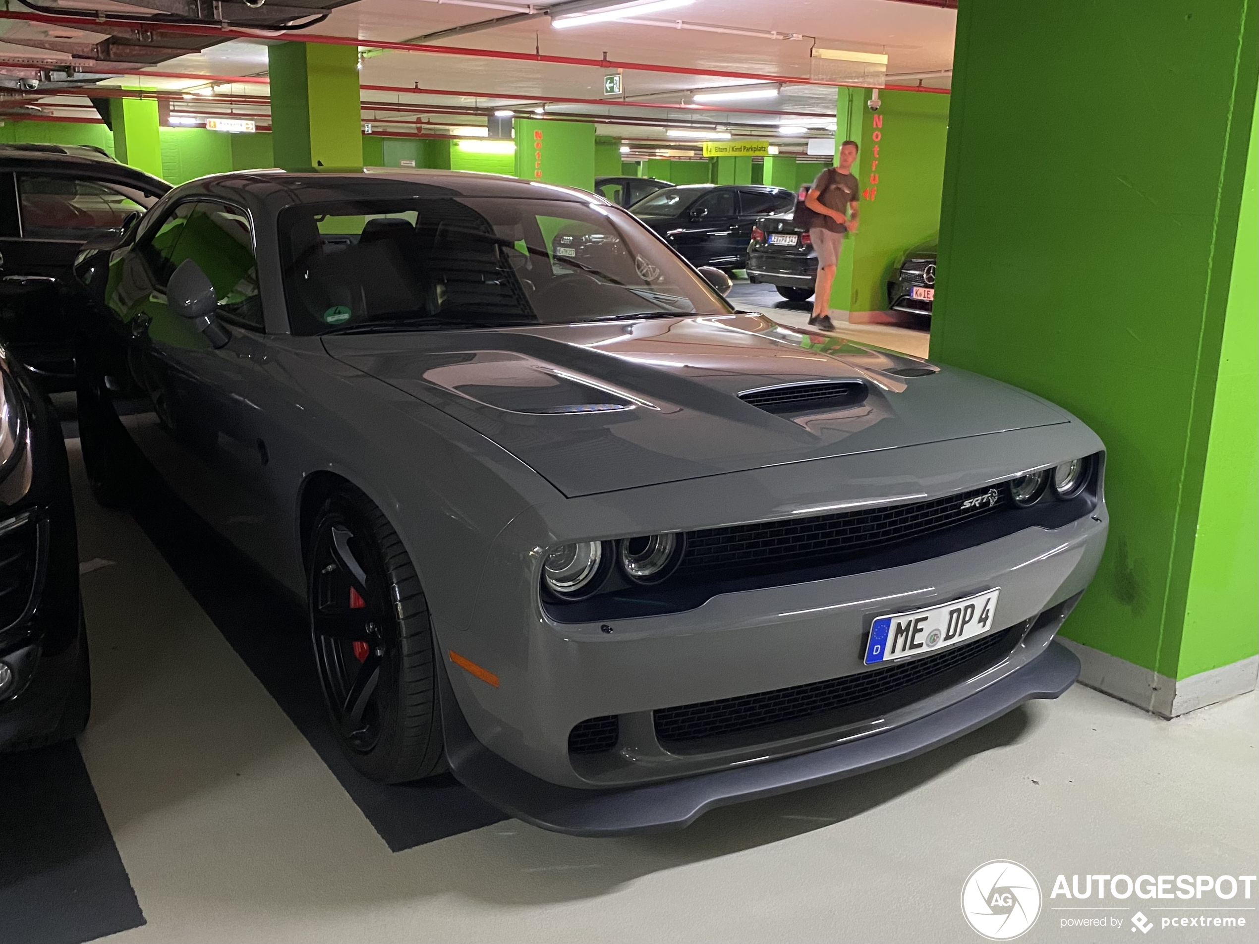 Dodge Challenger SRT Hellcat