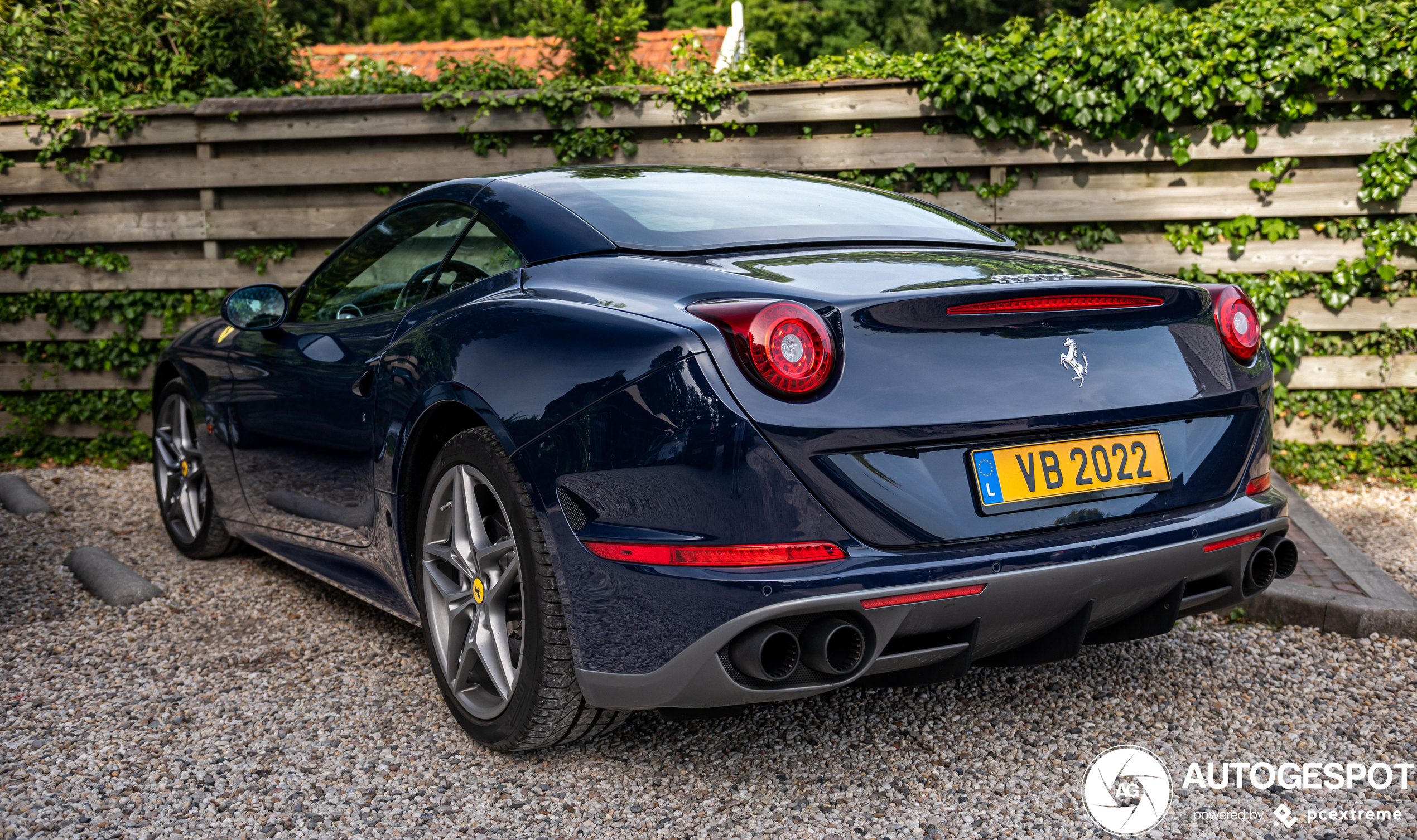 Ferrari California T