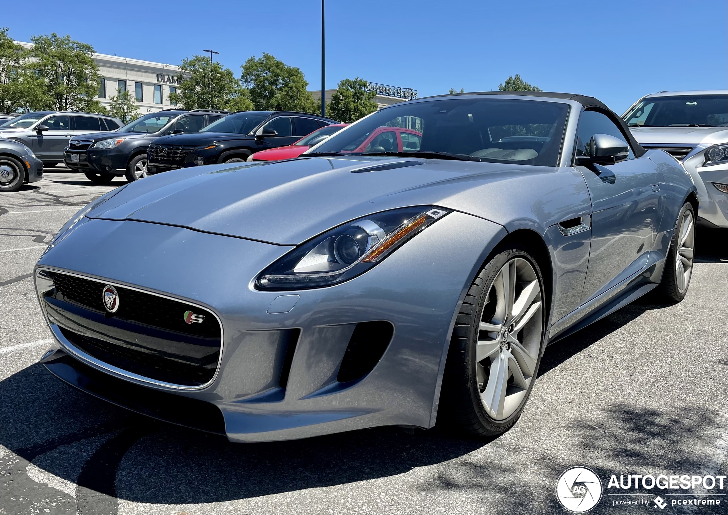 Jaguar F-TYPE S V8 Convertible