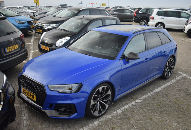 Audi RS4 Avant B9