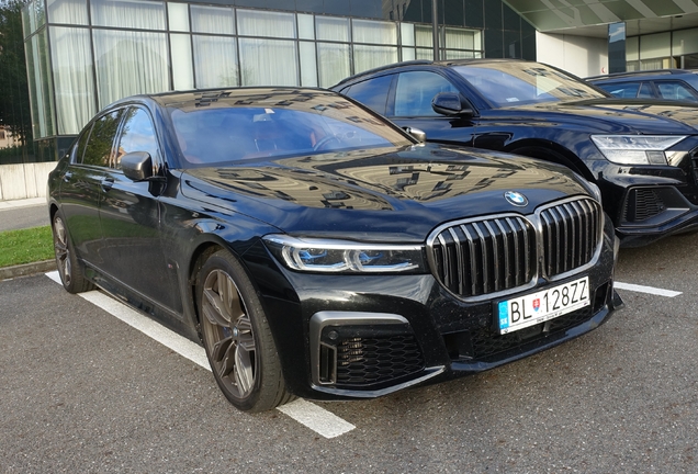 BMW M760Li xDrive 2019