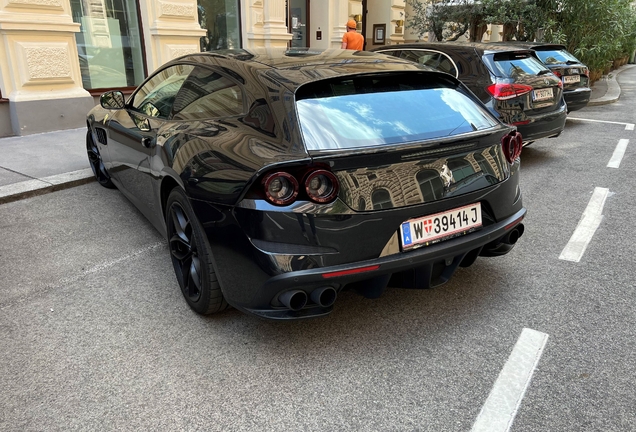 Ferrari GTC4Lusso T