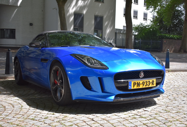 Jaguar F-TYPE S V8 Convertible