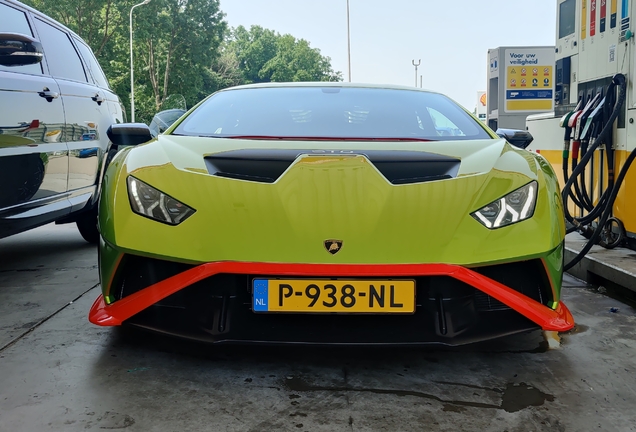 Lamborghini Huracán LP640-2 STO