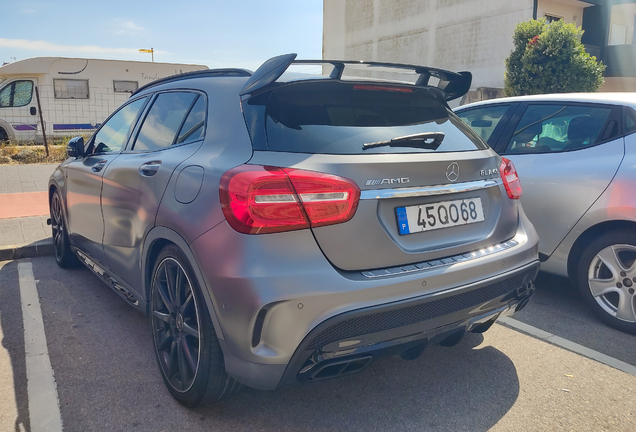 Mercedes-AMG GLA 45 X156