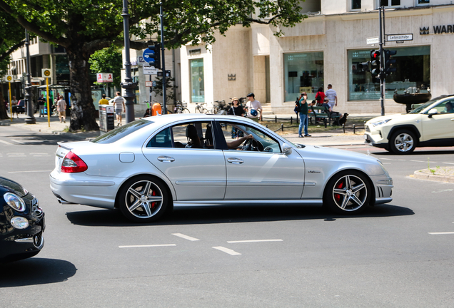 Mercedes-Benz E 63 AMG