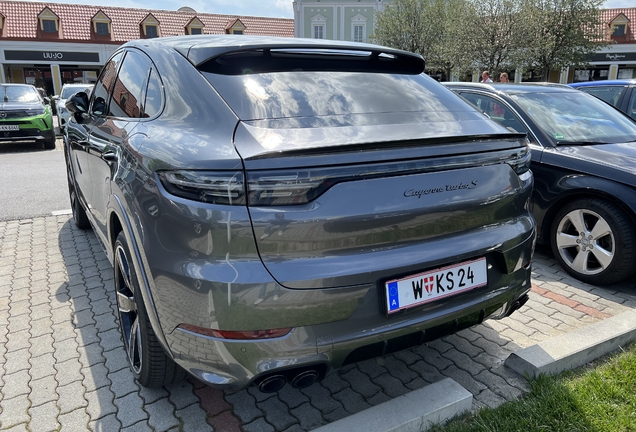 Porsche Cayenne Coupé Turbo S E-Hybrid