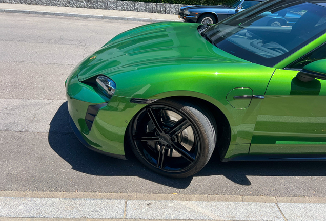 Porsche Taycan Turbo