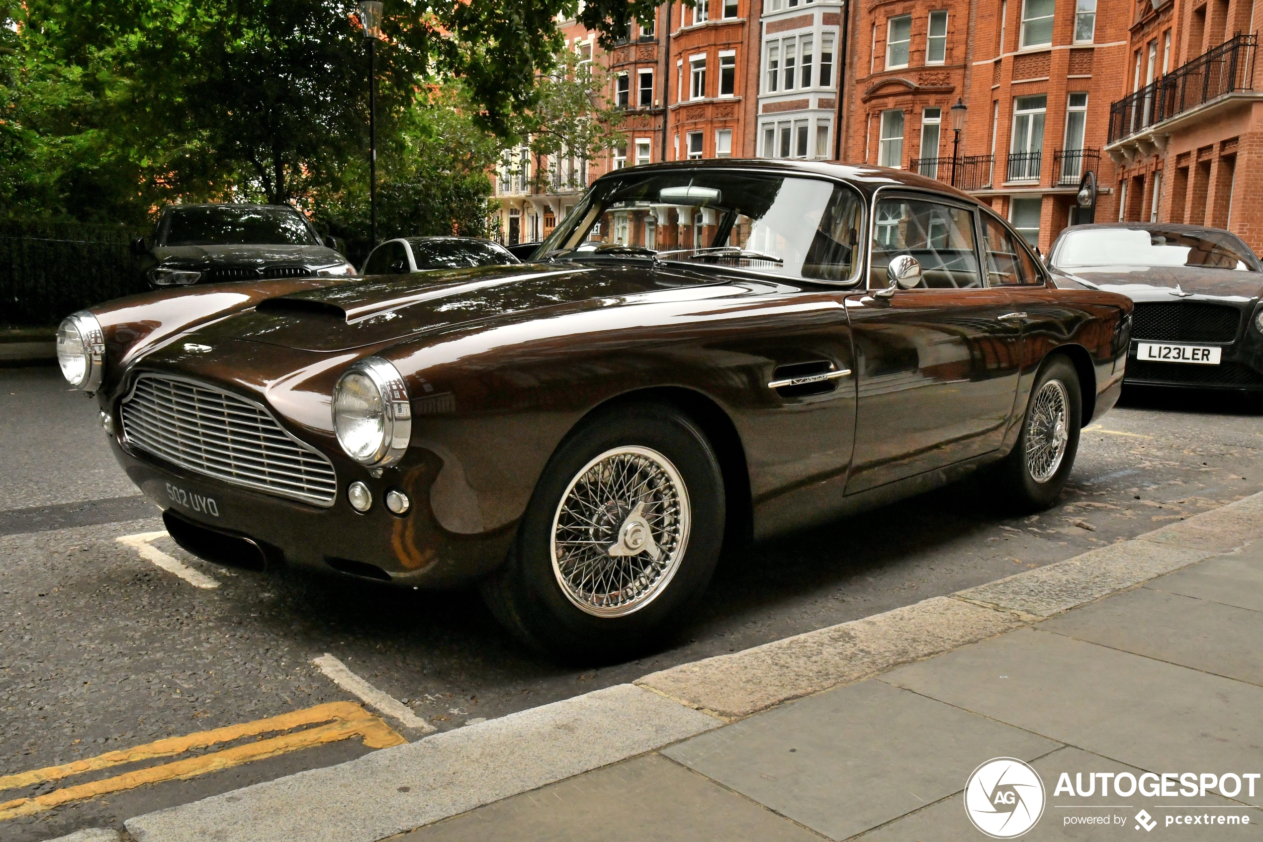 Aston Martin DB4 Series IV